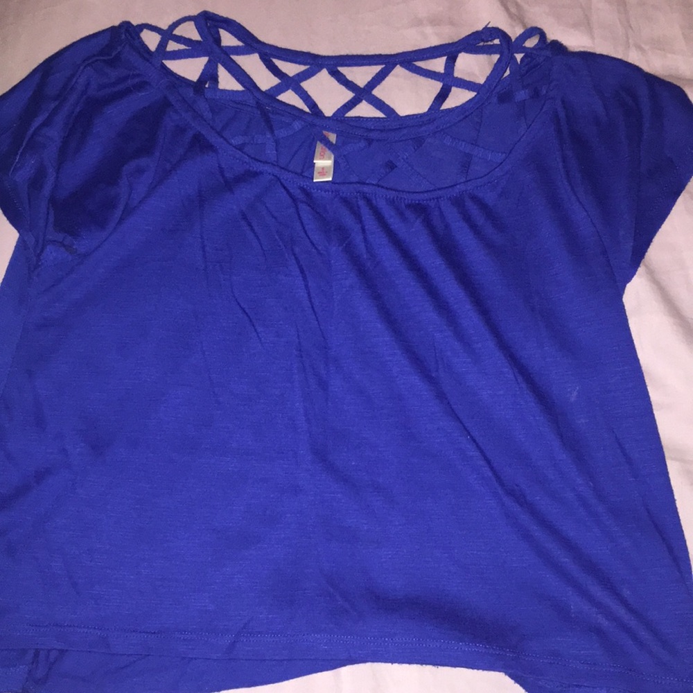 short sleeve shirt
